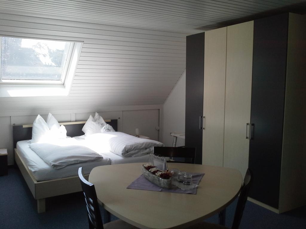 Hotel Haus Mariandl à Düsseldorf Extérieur photo
